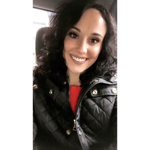 Meet your Posher, Chloe